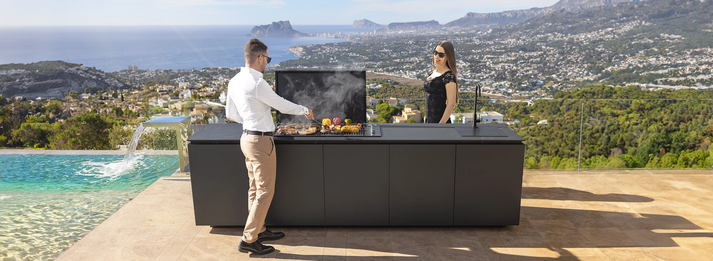 cocina exterior lujosa