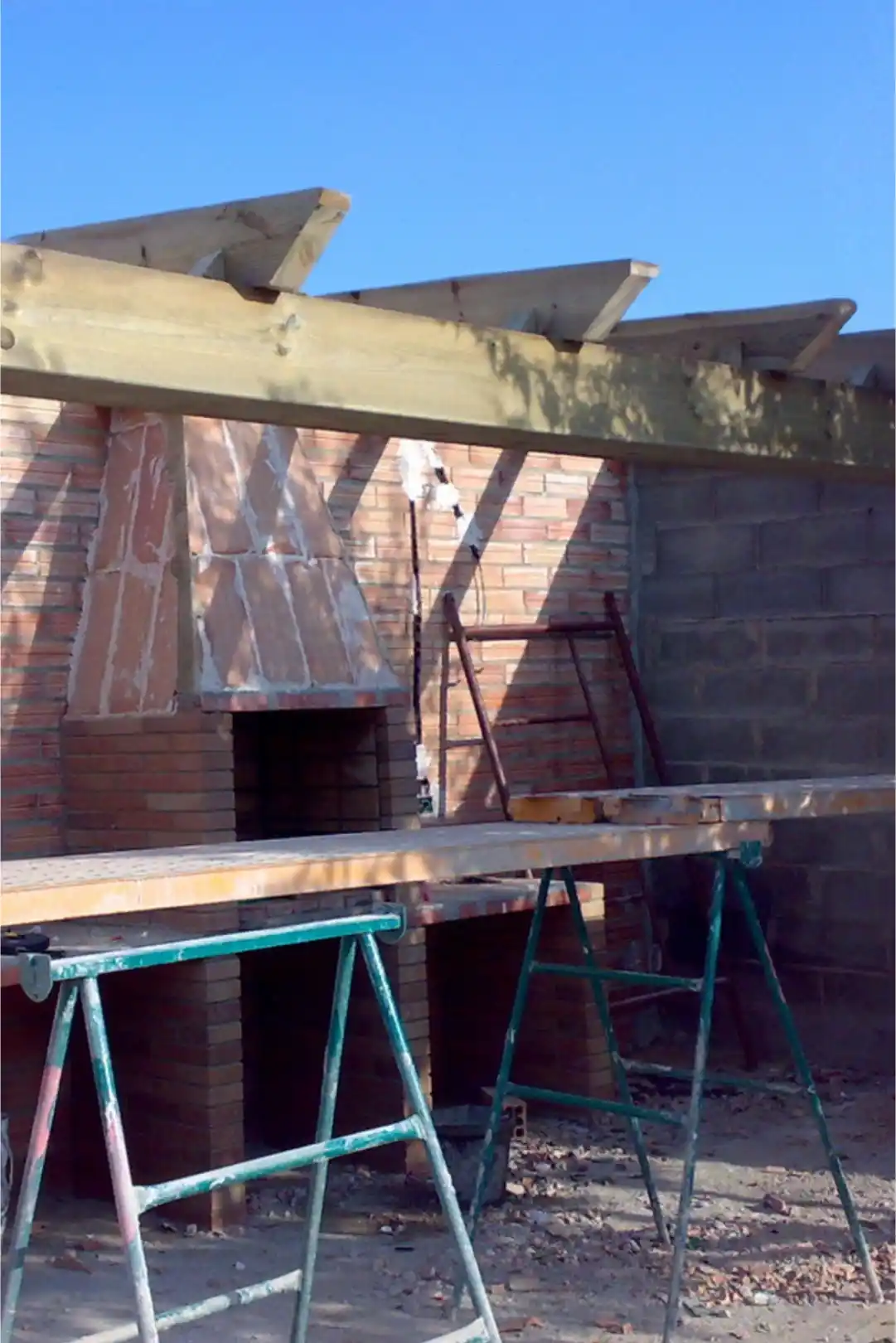 construcción bbq de obra